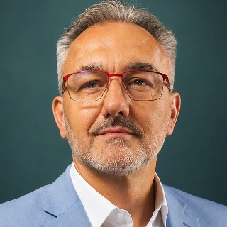 Portret doradcy Bartosz Janke