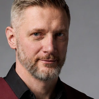Portret doradcy Tomasz Piotr Deja